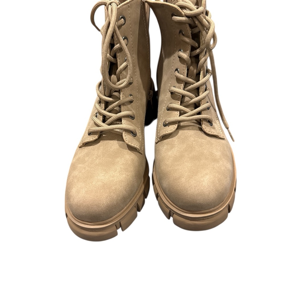 Mia Womens Isaiah Beige Combat & Lace-up Boots Shoes Size 8,5